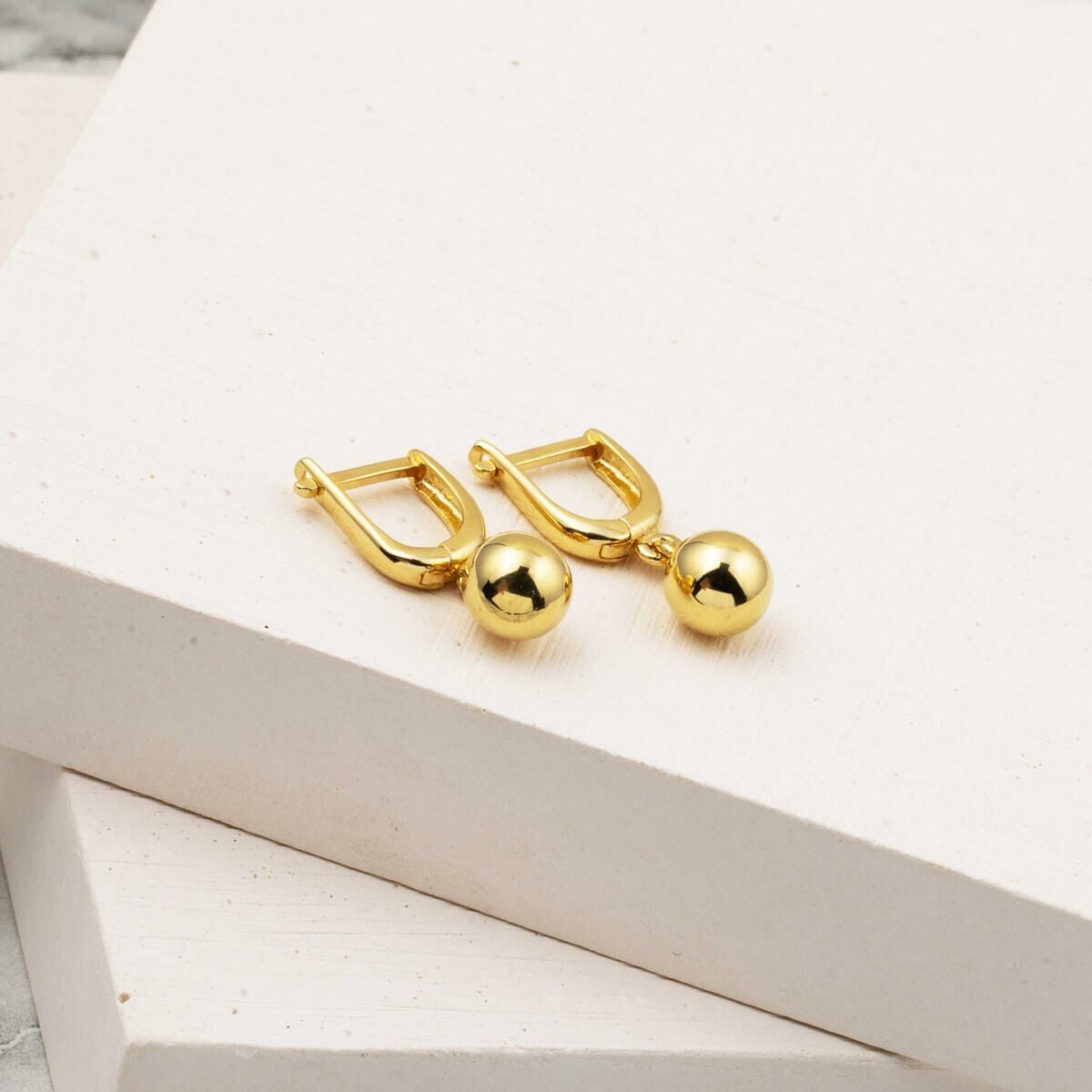 14K Yellow Gold Bead Dangle Earrings (2.37 g)