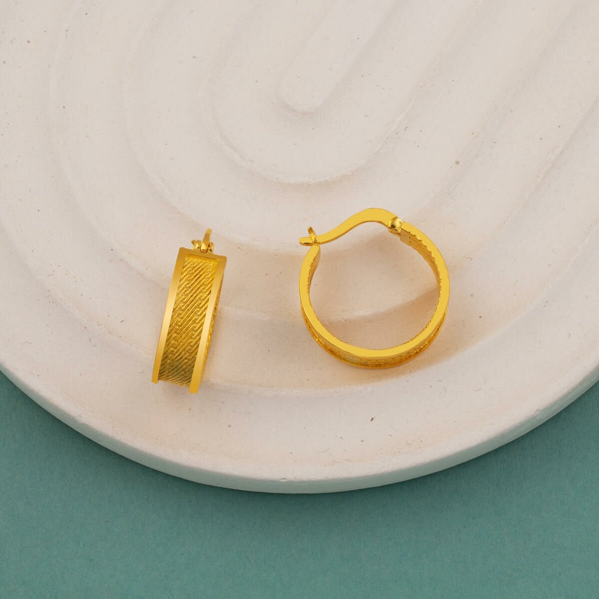 14K Yellow Gold Trabzon Mesh Hoop Earrings