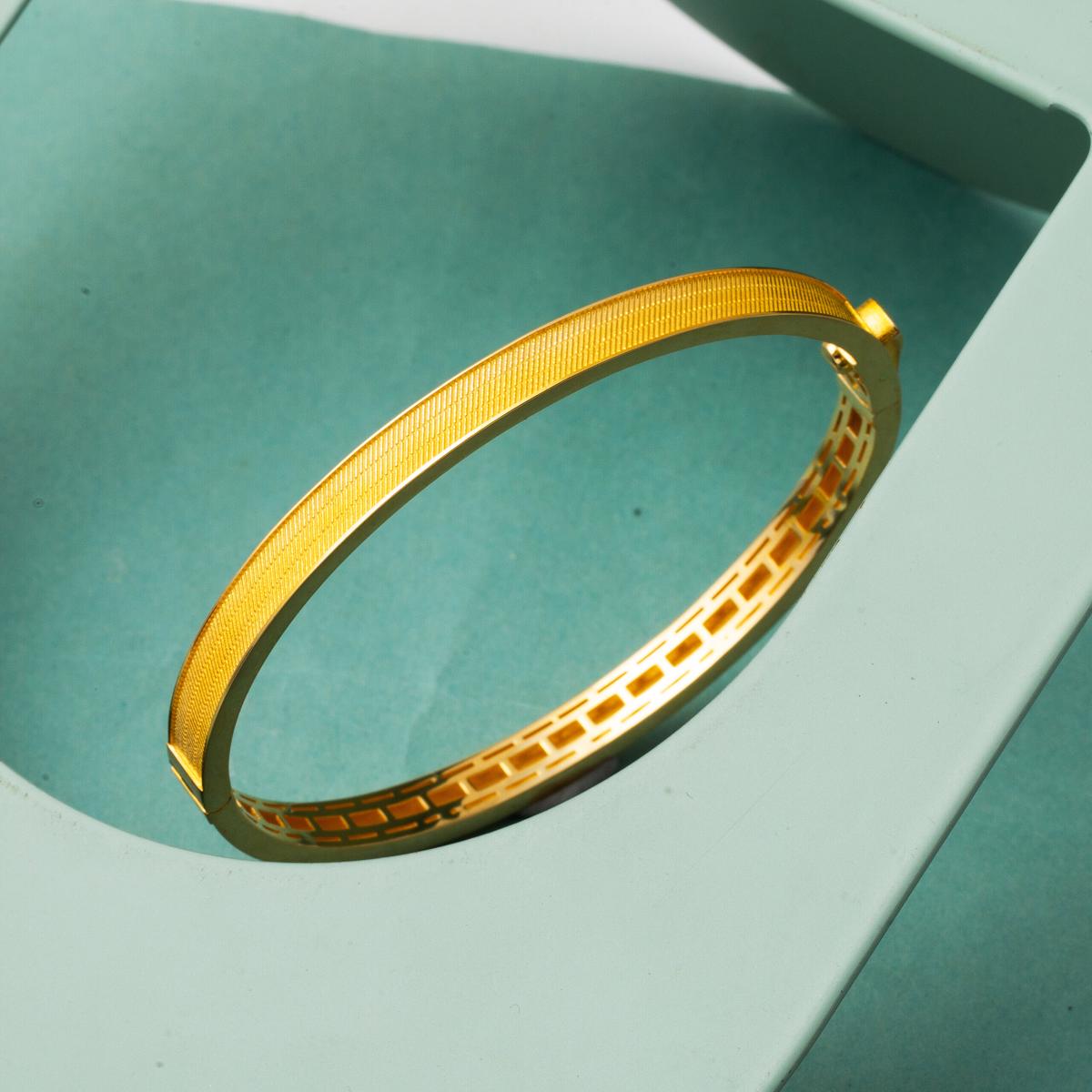 14K Yellow Gold Trabzon Mesh Hinged Cuff Bangle