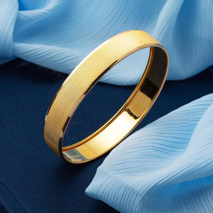 14K Yellow Gold Trendy Mesh Bangle
