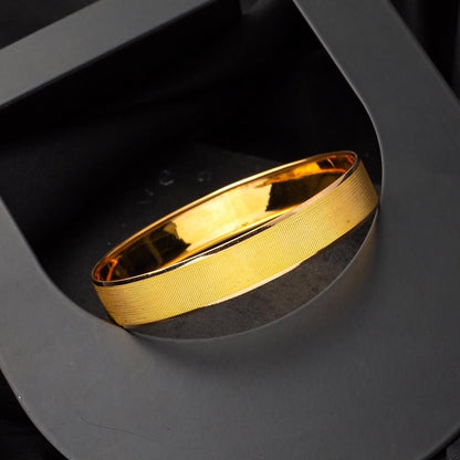 14K Yellow Gold Trendy Mesh Bangle