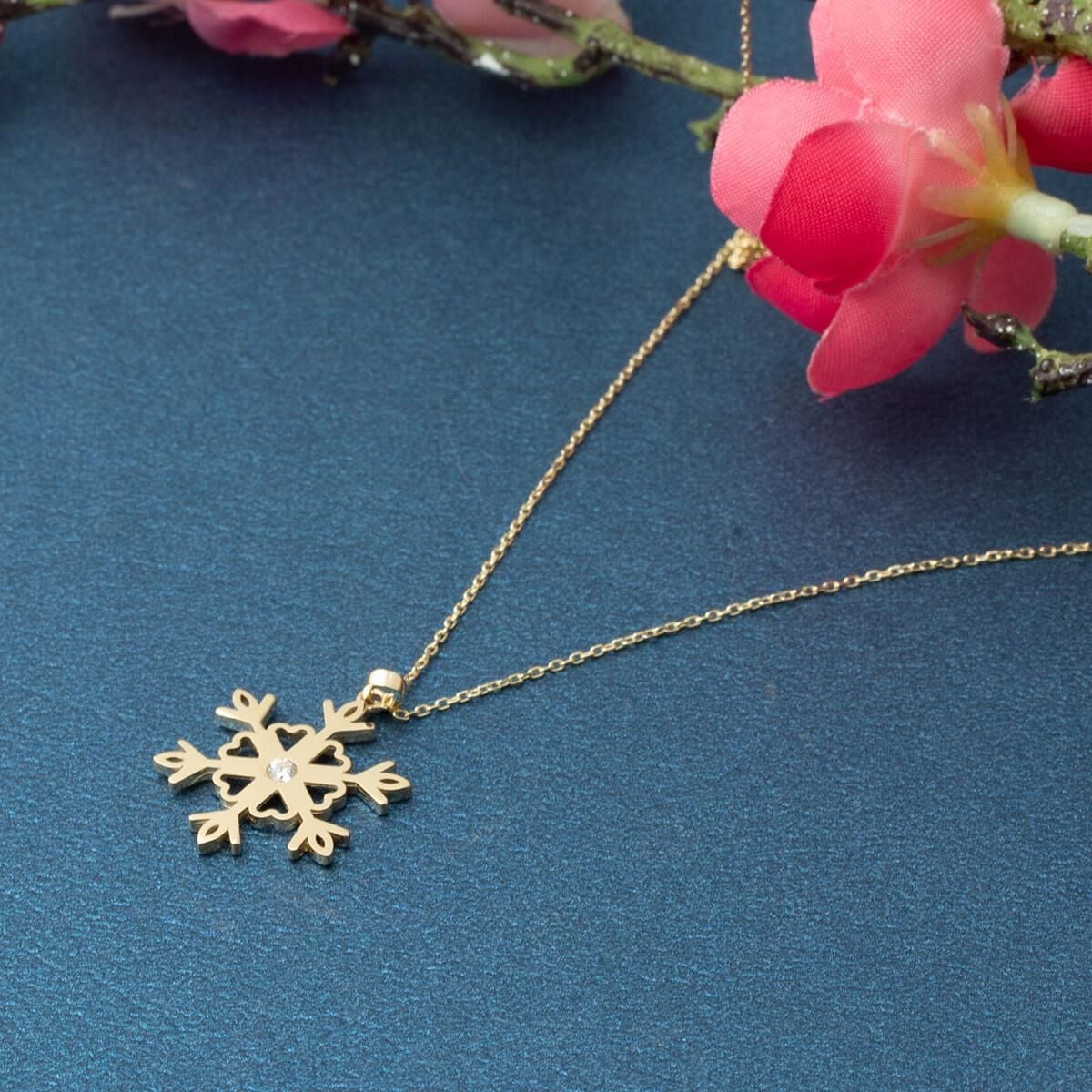 14K Yellow Gold Trendy Snowflake Cubic Zirconia Necklace