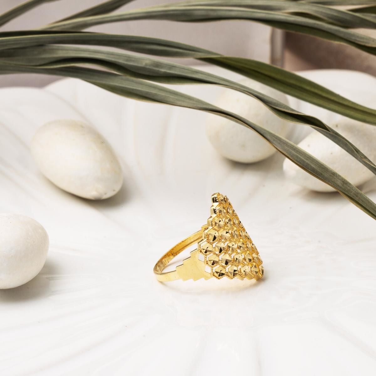 14K Yellow Gold Trendy Ring (2.9 g)