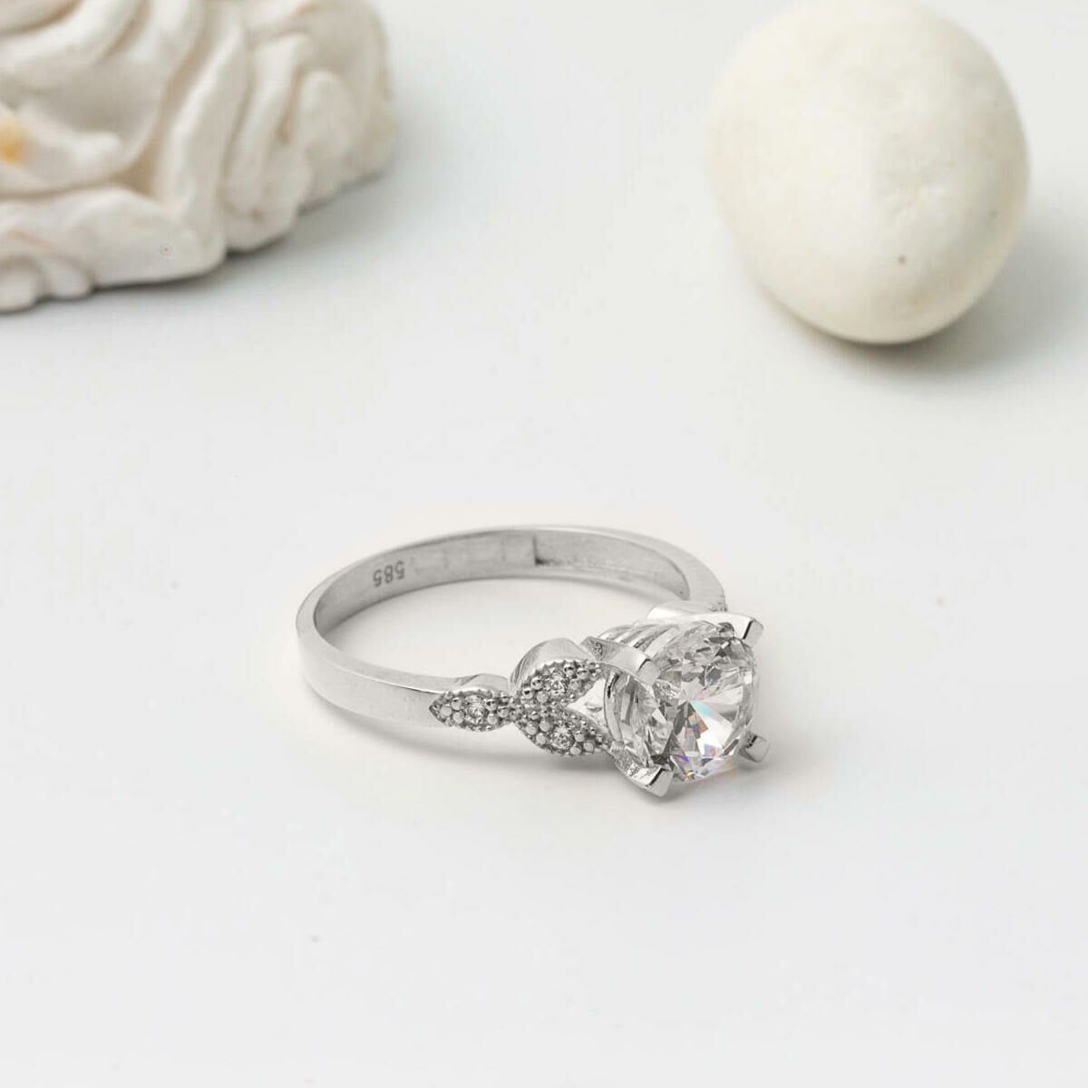 14K White Gold Trendy Solitaire Cubic Zirconia Ring