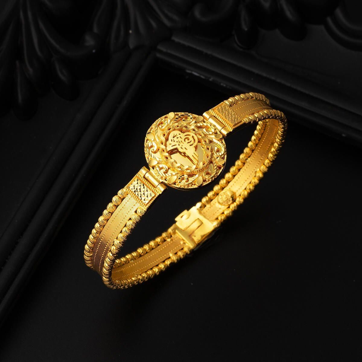 22K Yellow Gold Ottoman Tughra Mesh Hinged Cuff Bangle