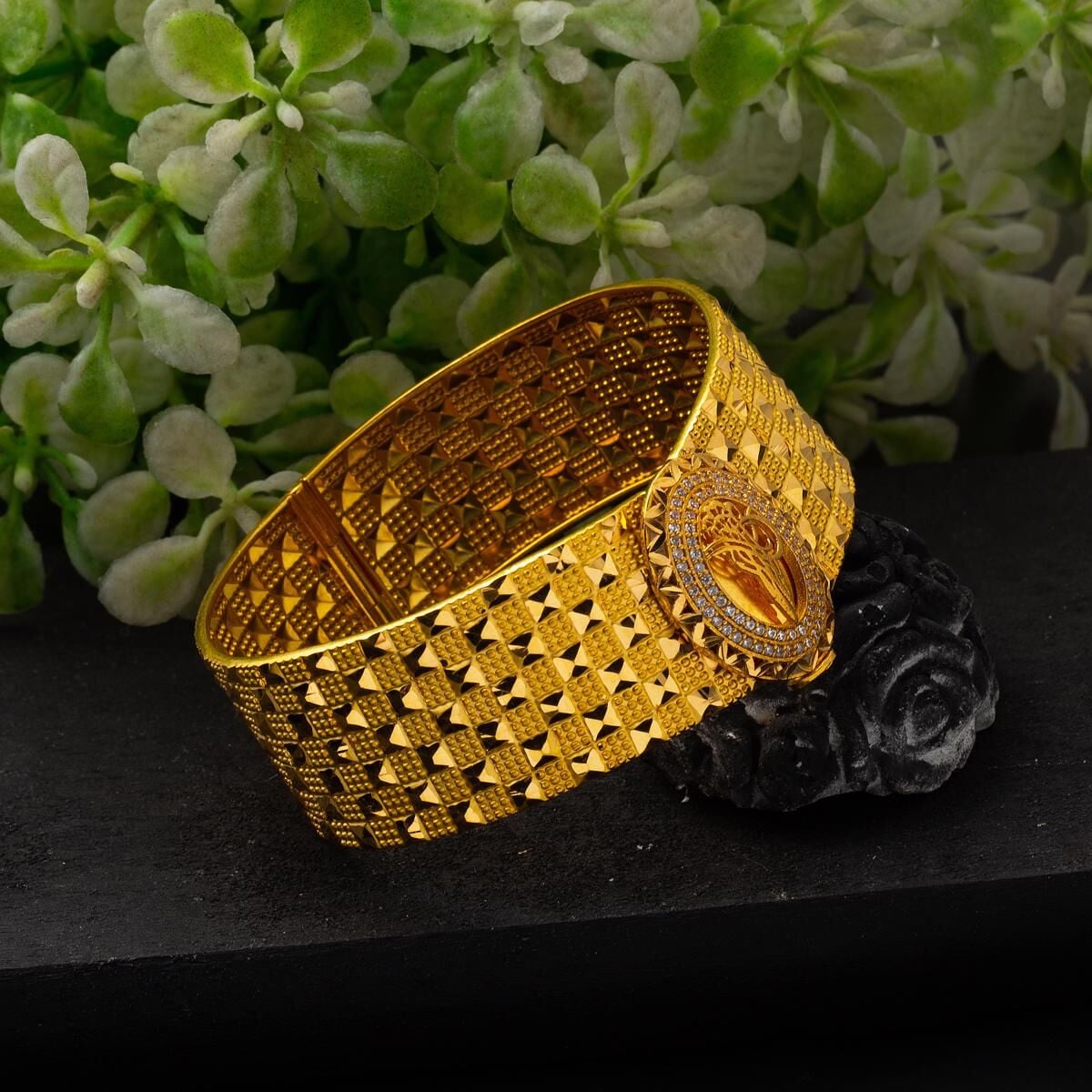 22K Yellow Gold Ottoman Tughra Cubic Zirconia Hinged Cuff Bangle