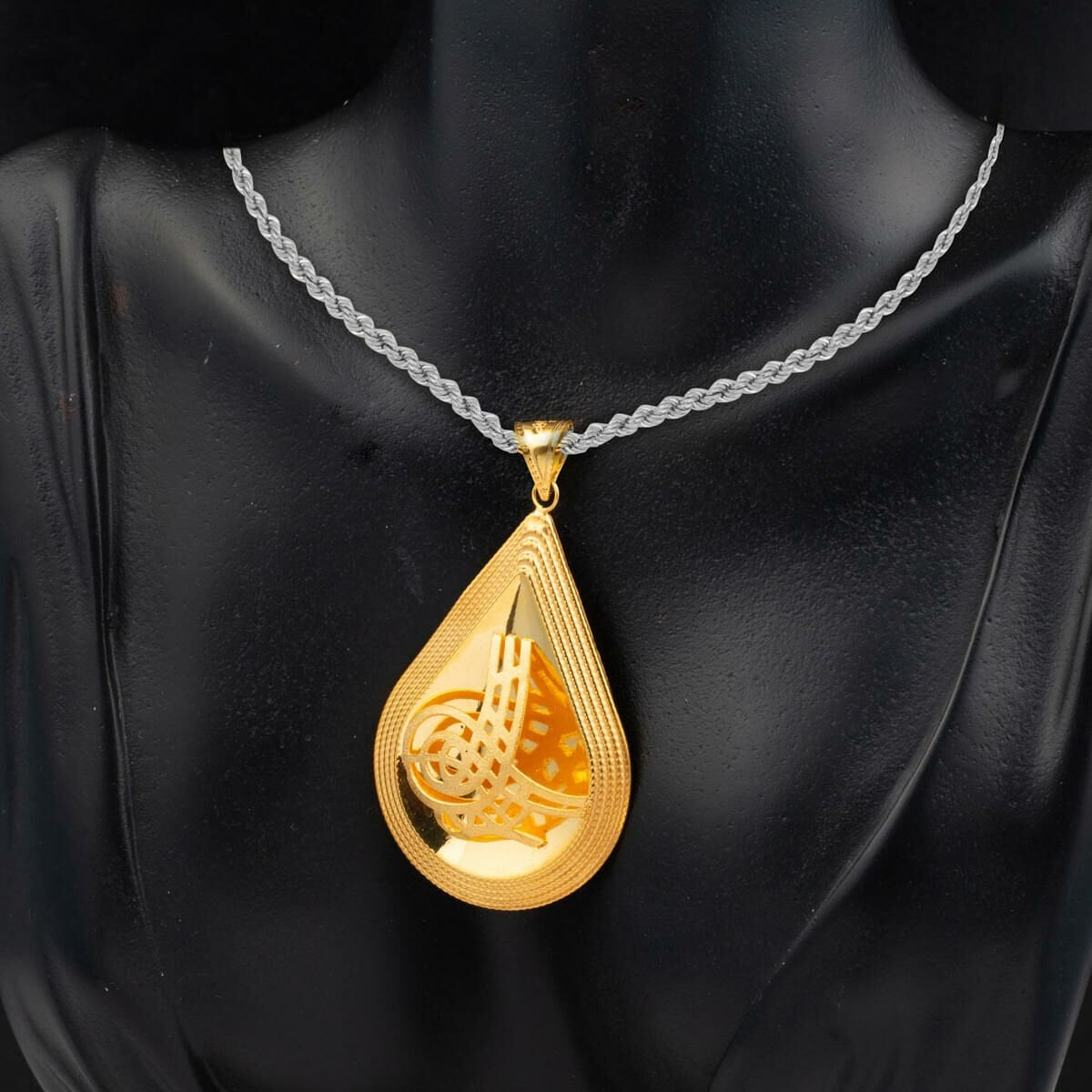 22K Yellow Gold Ottoman Tughra Large Pendant