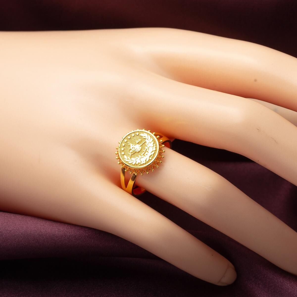 14K Yellow Gold Ottoman Tughra Ring