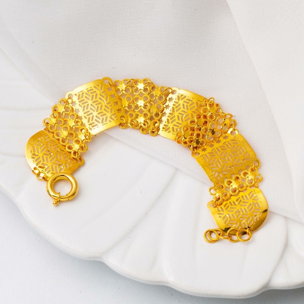 22K Yellow Gold Urfa Handcrafted Bracelet