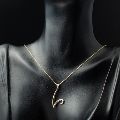 14K Yellow Gold V Initial Pendant