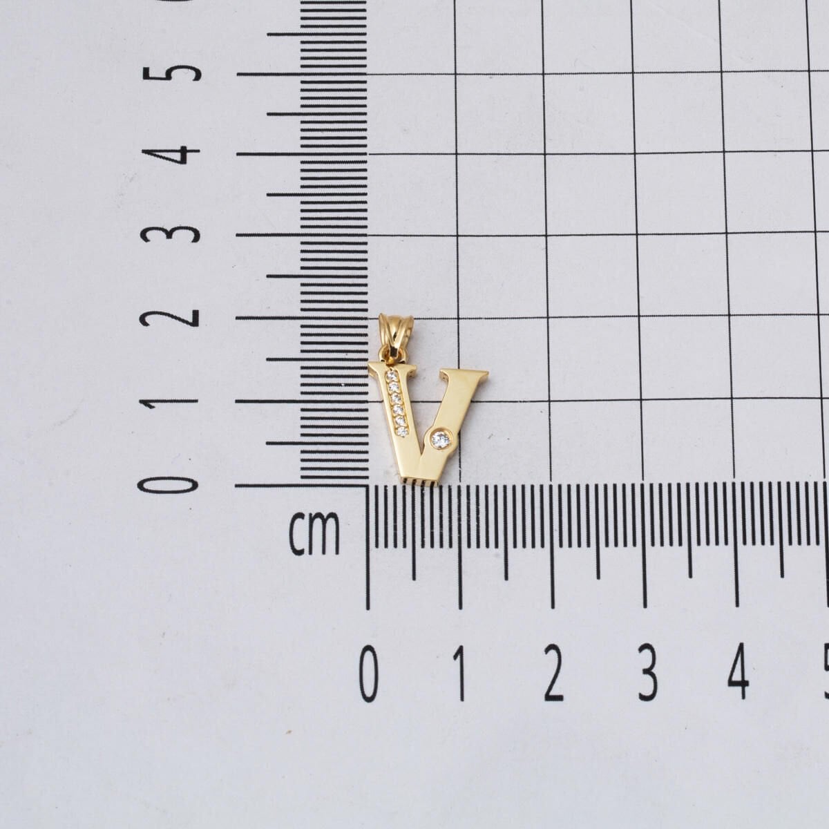 14K Yellow Gold Lettera Initial V Cubic Zirconia Pendant