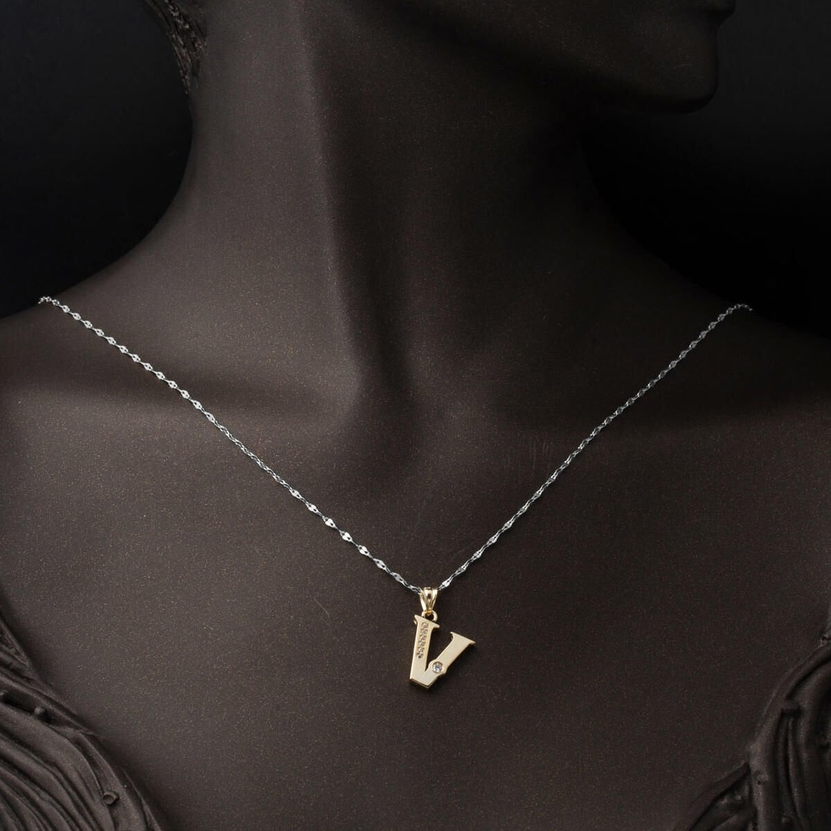 14K Yellow Gold Lettera Initial V Cubic Zirconia Pendant