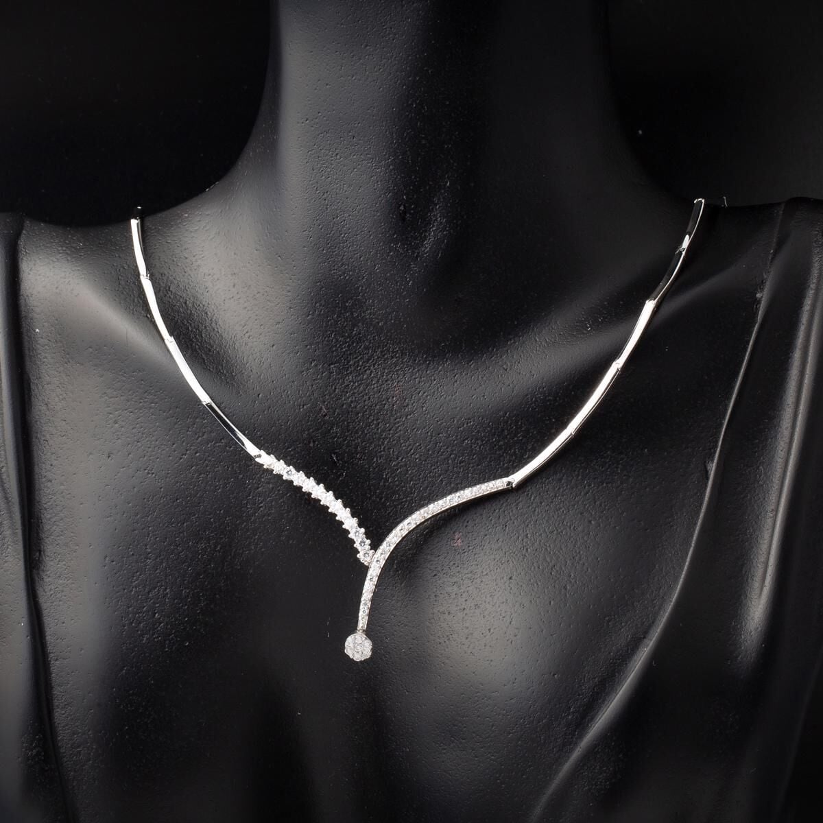 14K White Gold Venus Cubic Zirconia Collar Necklace