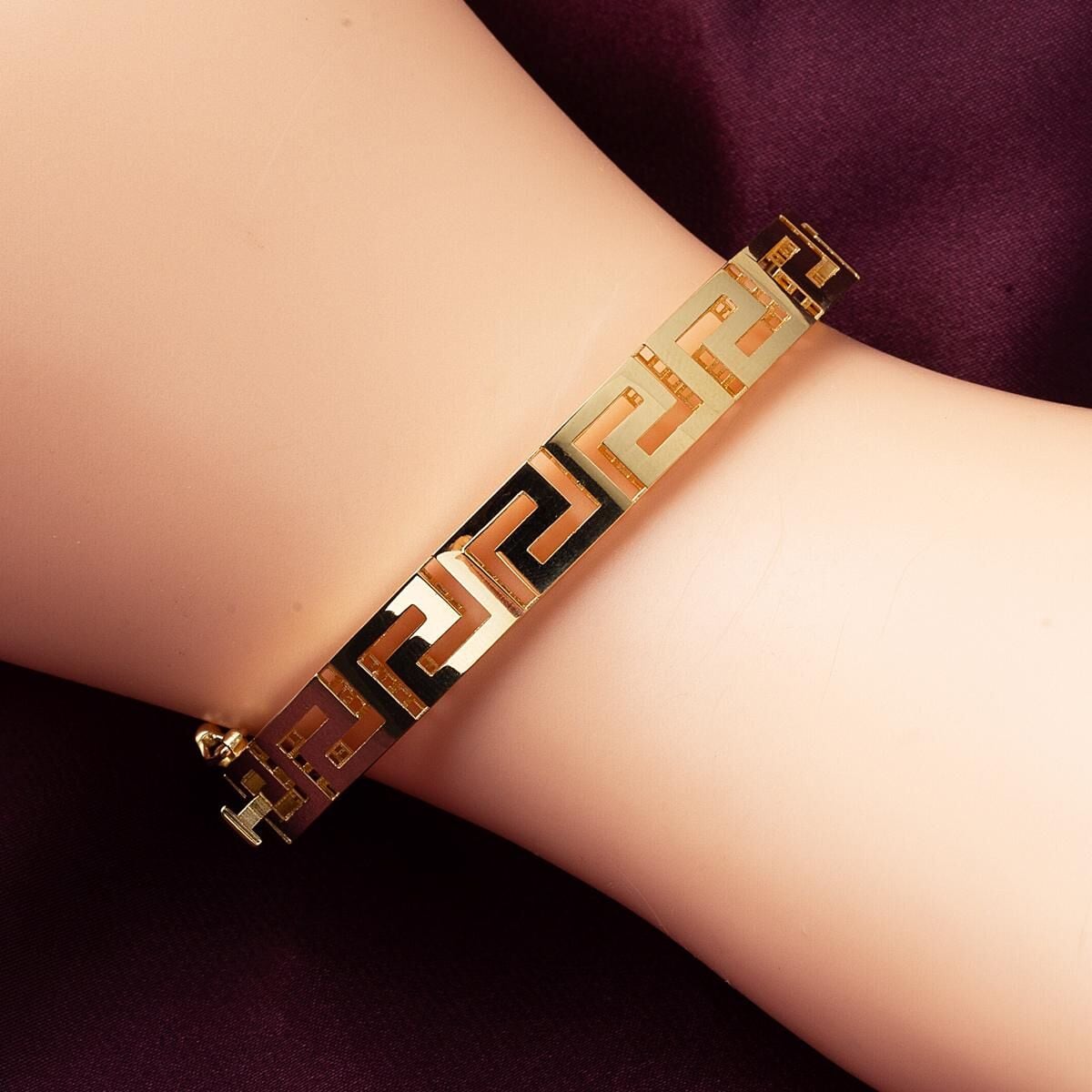 14K Yellow Gold Designer Inspired Hinged Cuff Bangle (9.92 g)