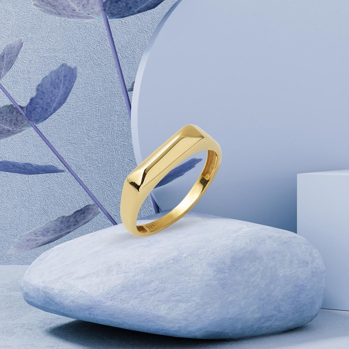 14K Yellow Gold Victoria Pinky Ring