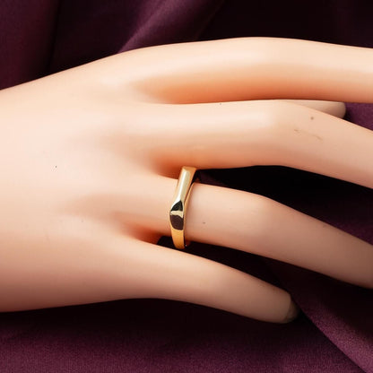 14K Yellow Gold Victoria Pinky Ring