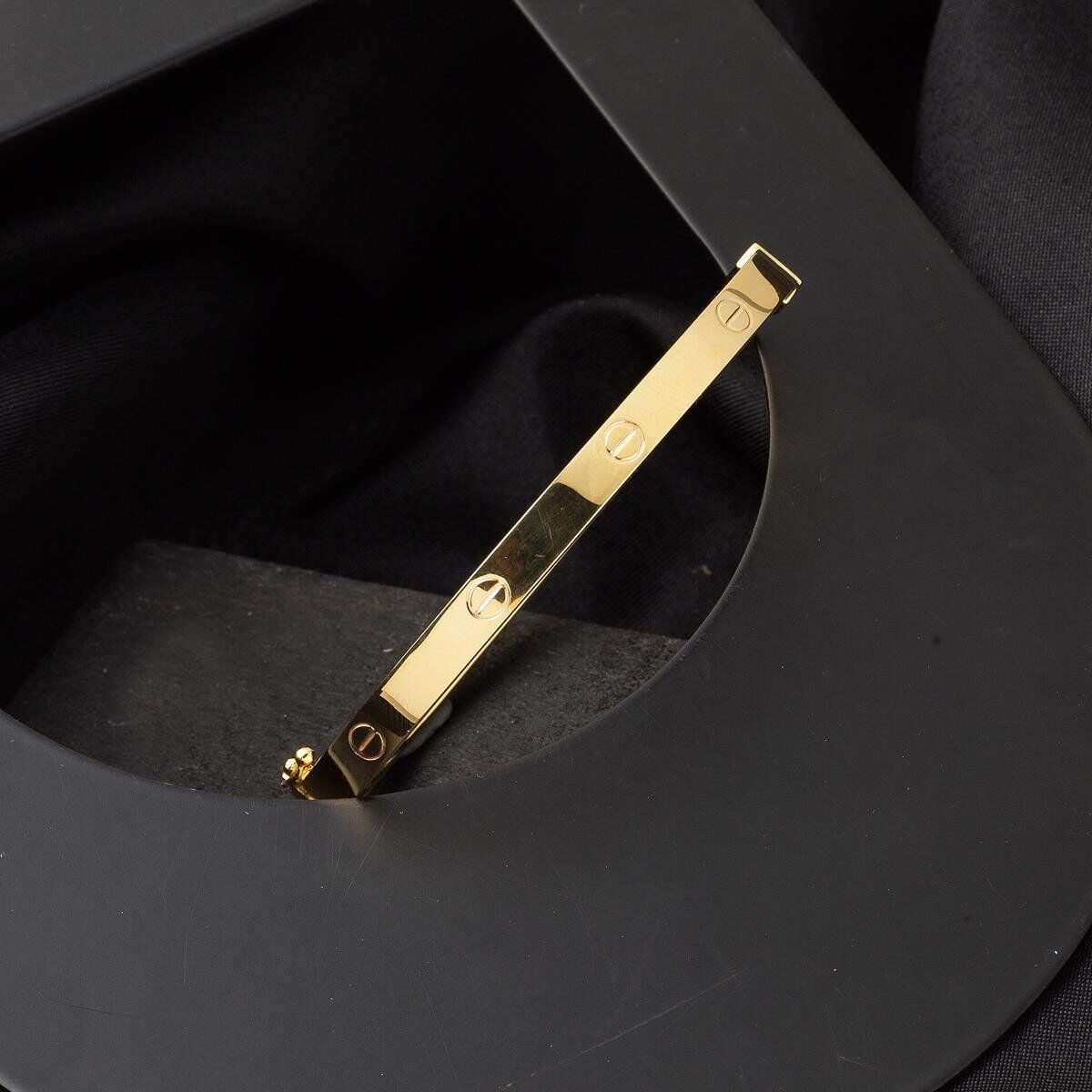 14K Yellow Gold Screw Back Teen Hinged Cuff Bangle