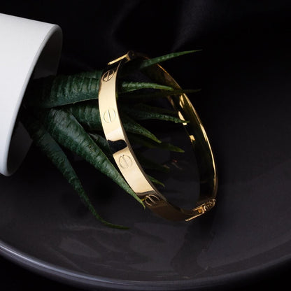 14K Yellow Gold Screw Back 8mm Wide Hinged Cuff Bangle