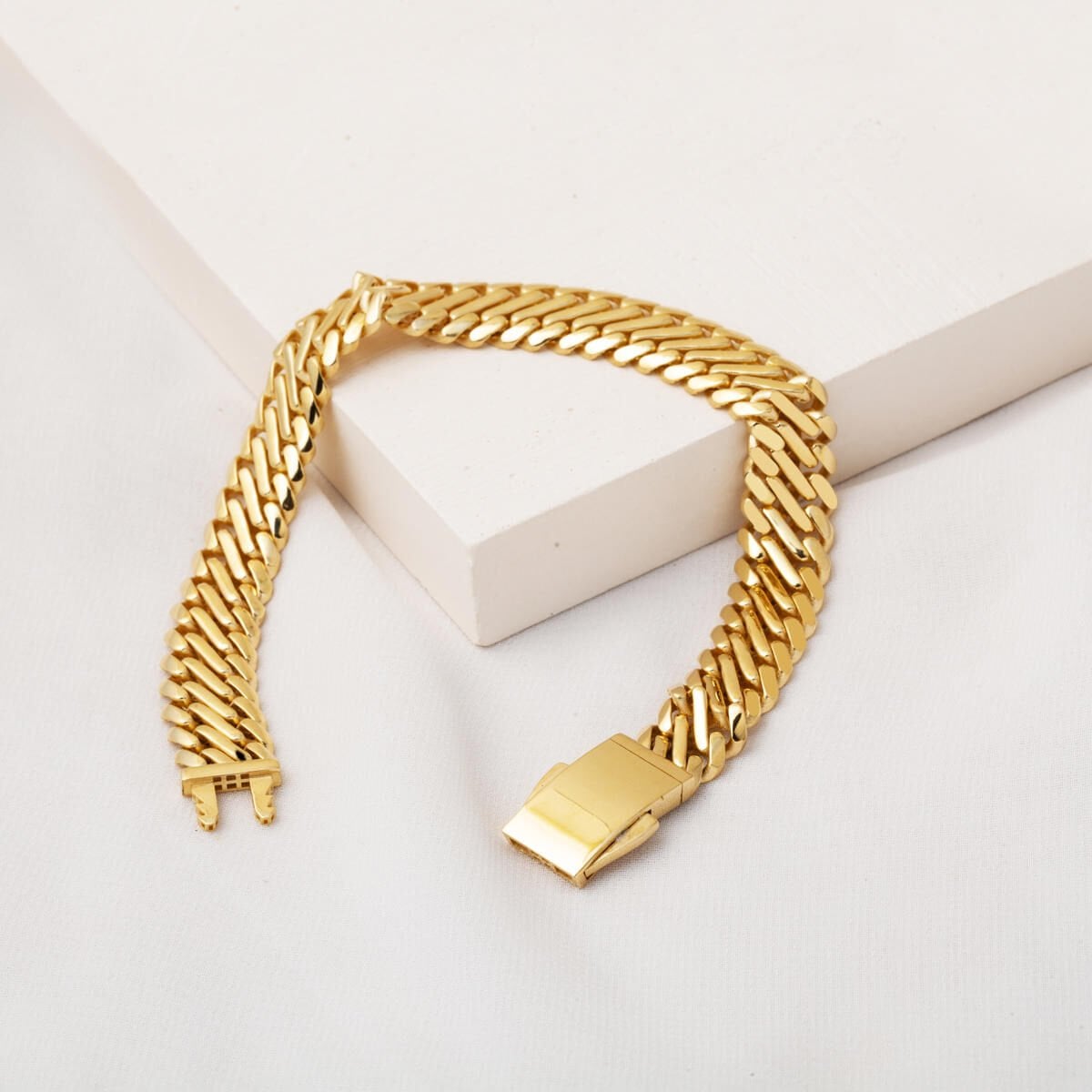 14K Yellow Gold Vienna Woven Chain Minimalist Bracelet