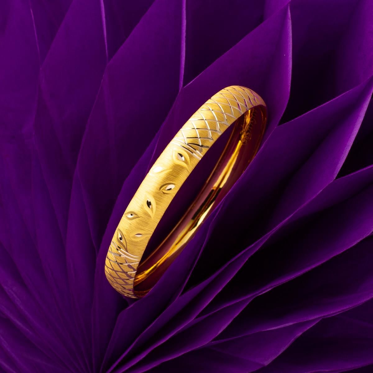 14K Yellow Gold Leaf Hollow Bangle