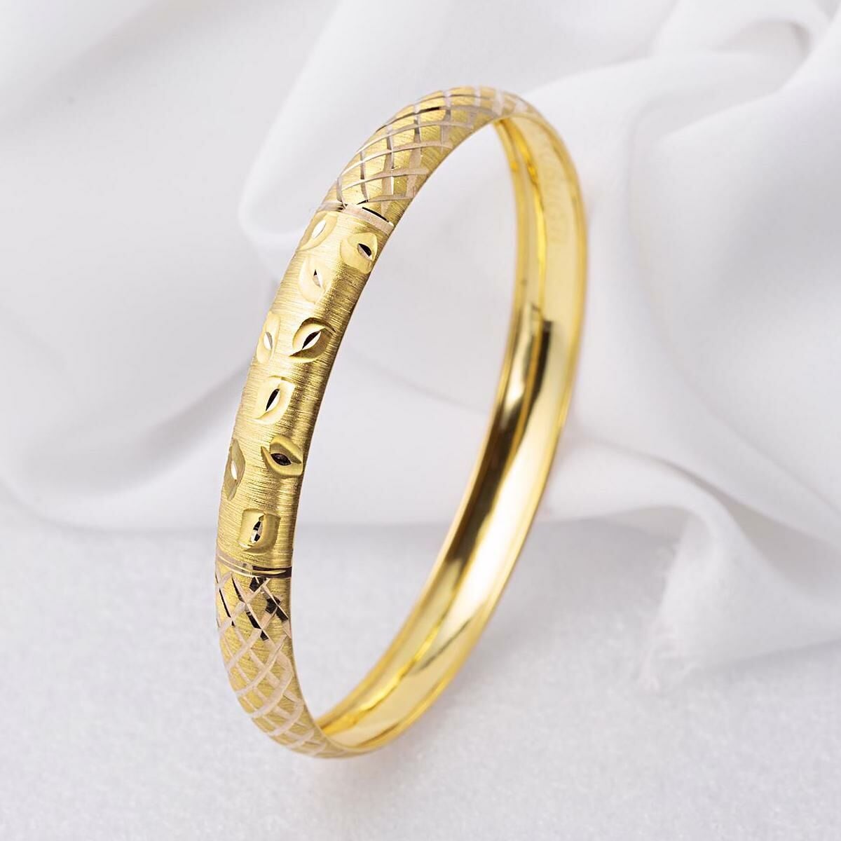 14K Yellow Gold Leaf Hollow Bangle
