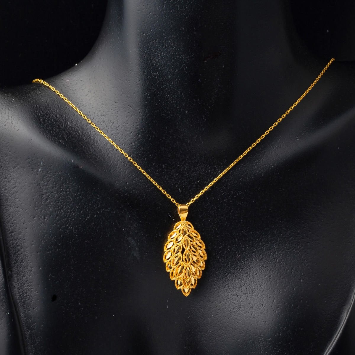 22K Yellow Gold Leaf Necklace Earrings Jewelry Set