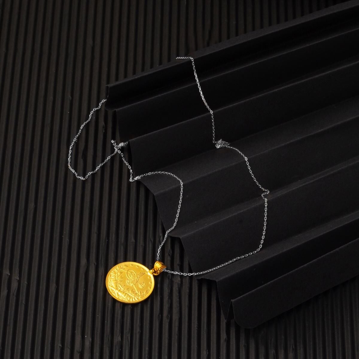 22K Yellow Gold Half Ottoman Resat Coin Pendant