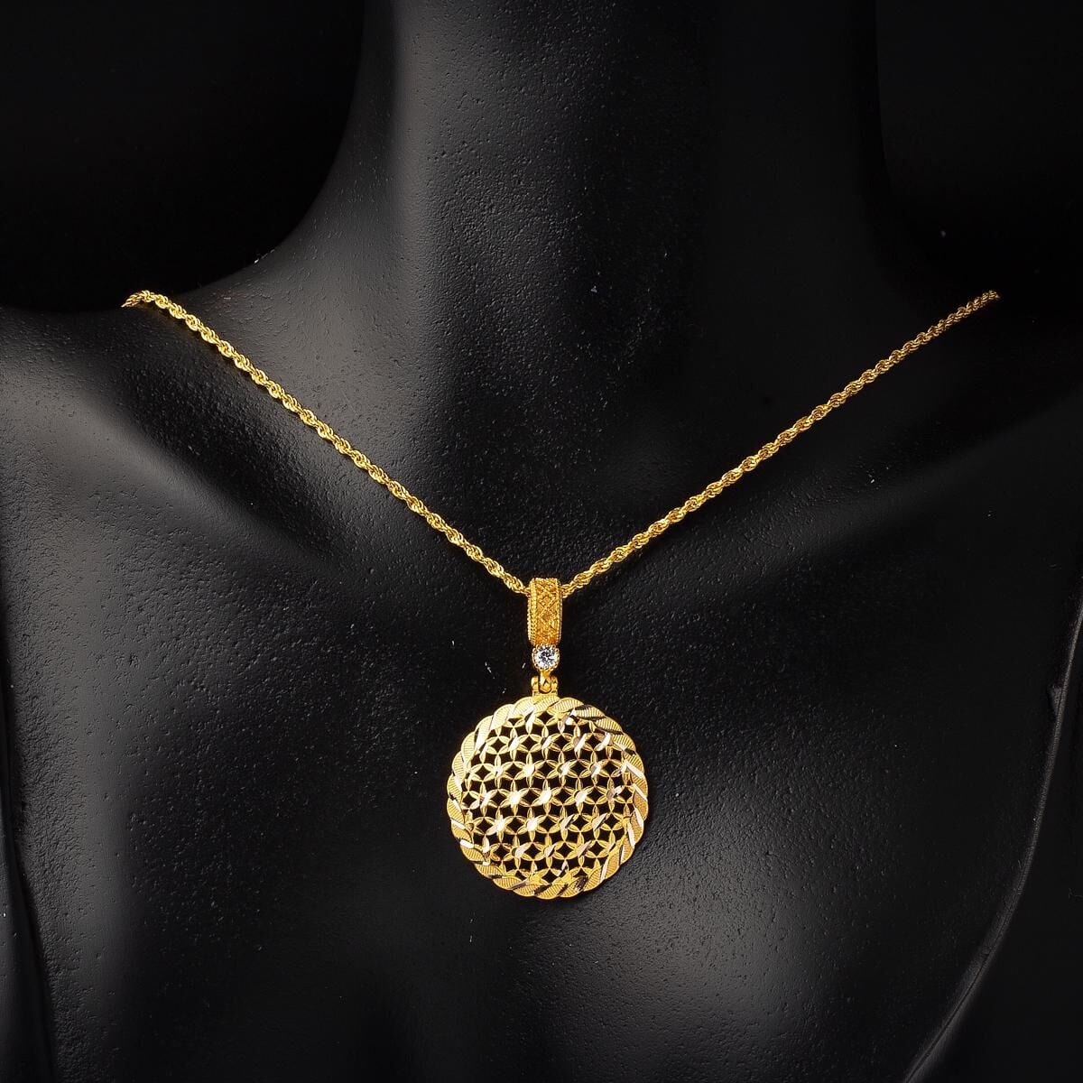 14K Yellow Gold Flower of Life Necklace (3.06 g)