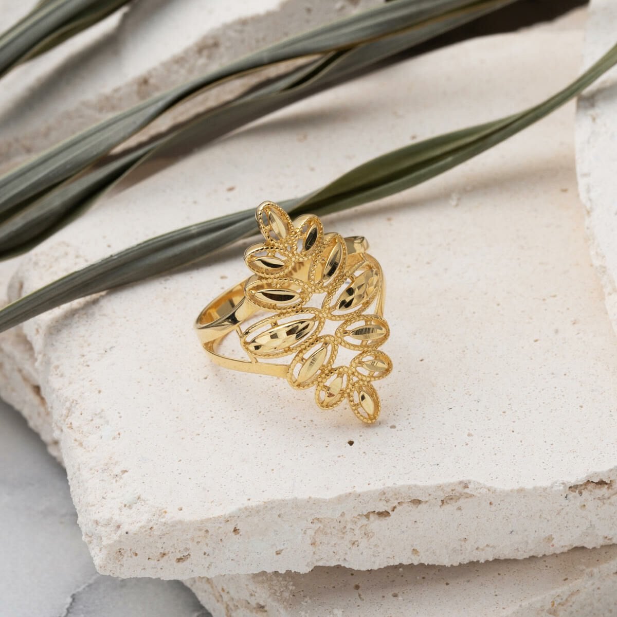 14K Yellow Gold Flower of Life Ring (2.98 g)