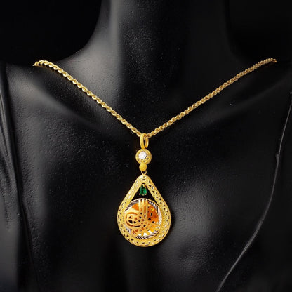 14K Yellow Gold Green Teardrop Ottoman Tughra Cubic Zirconia Necklace (8.6 g)