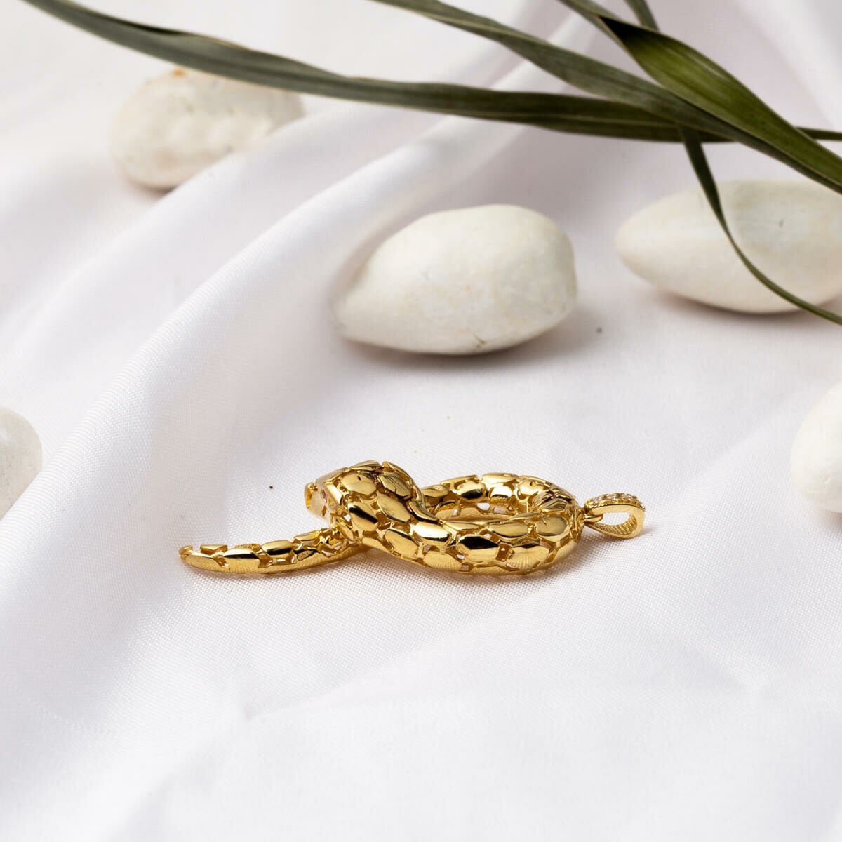 14K Yellow Gold Snake Design Cubic Zirconia Necklace Pendant