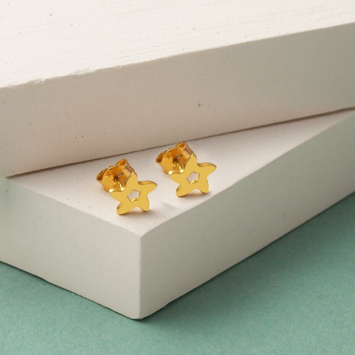 22K Yellow Gold Star Clip-On Earrings