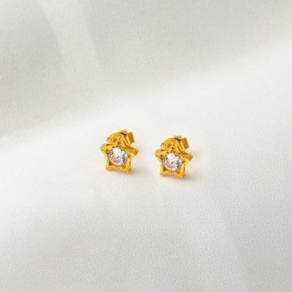 22K Yellow Gold Star Design Single Stone Cubic Zirconia Earrings