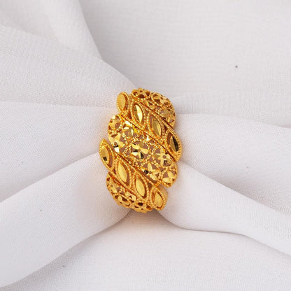 22K Yellow Gold Star Ring (5.03 g)