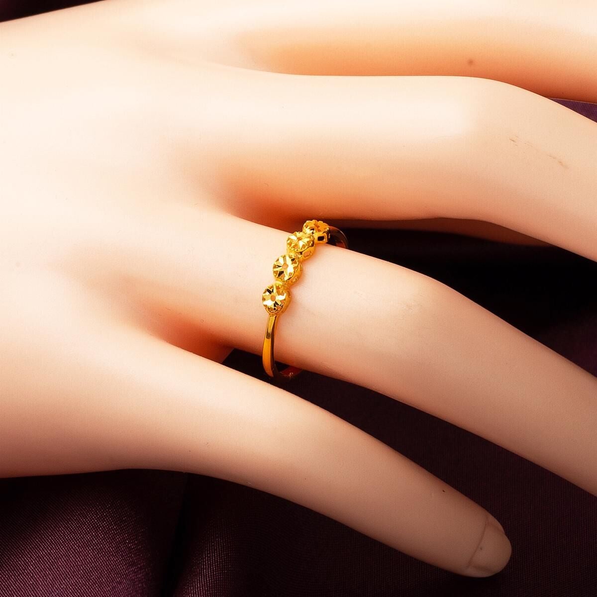 22K Yellow Gold Star Ring (1.48 g)