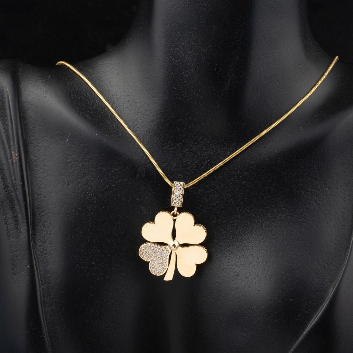 14K Yellow Gold Clover Large Cubic Zirconia Necklace