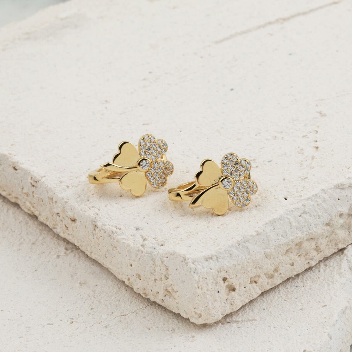 14K Yellow Gold Clover Cubic Zirconia Earrings (2.85 g)