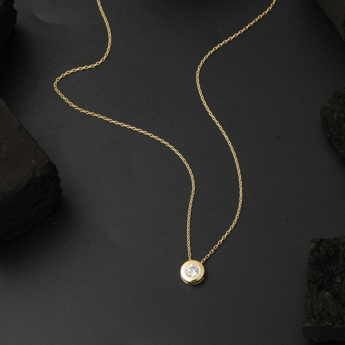 14K Yellow Gold Round Design Single Stone Cubic Zirconia Necklace