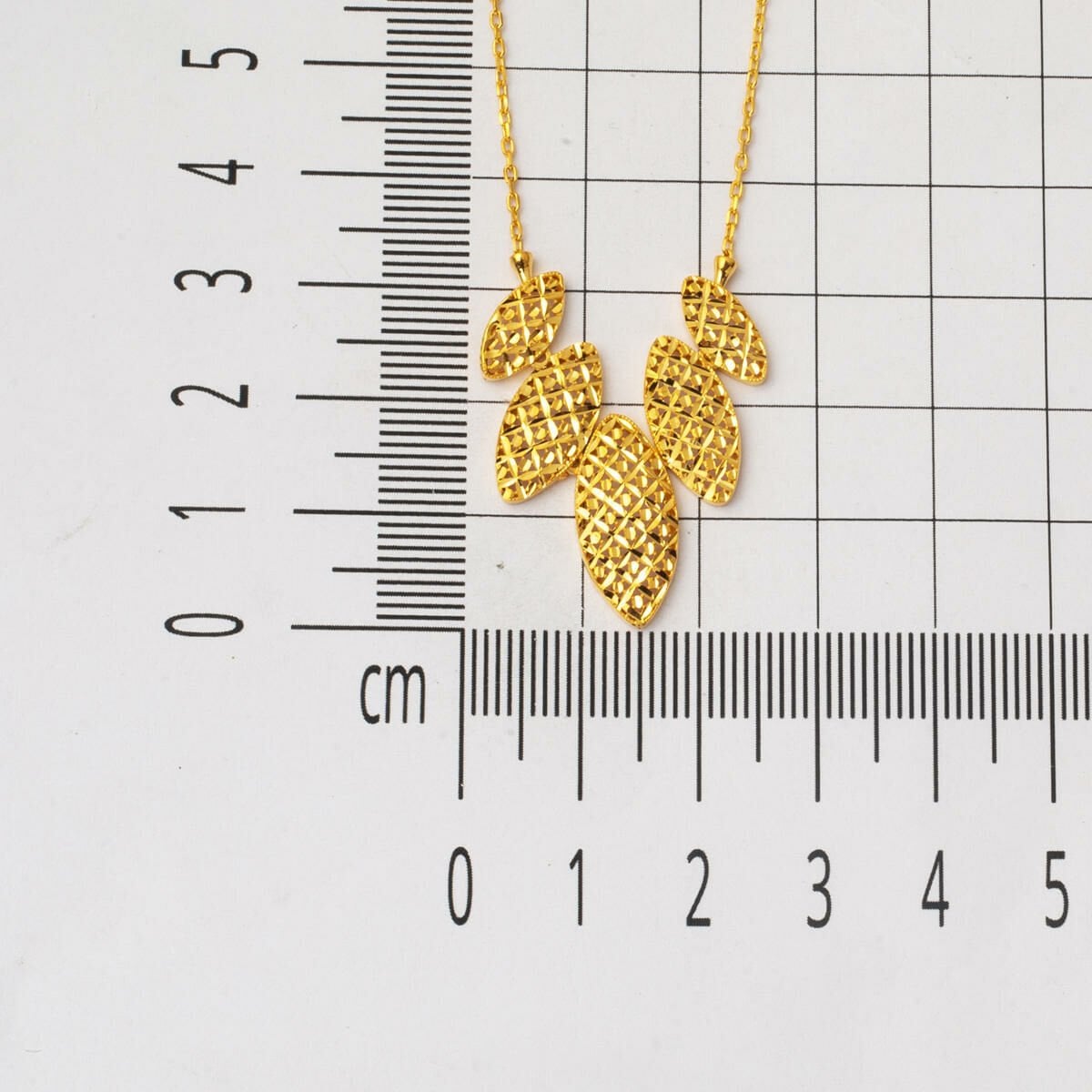22K Yellow Gold Lilies Chain Necklace