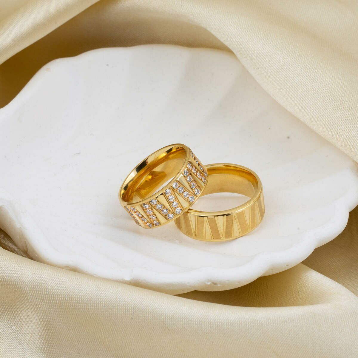 14K Yellow Gold Zigzag Men's Wedding Band Ring