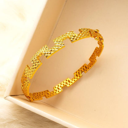 14K Yellow Gold Zigzag Hinged Cuff Bangle