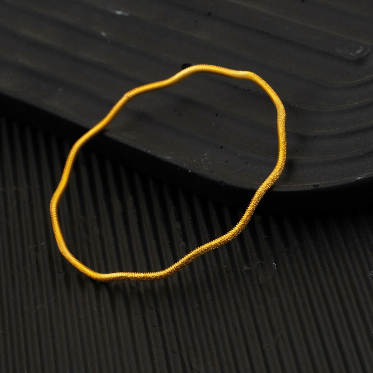 22K Yellow Gold Zigzag Ajda Bangle (39 g)