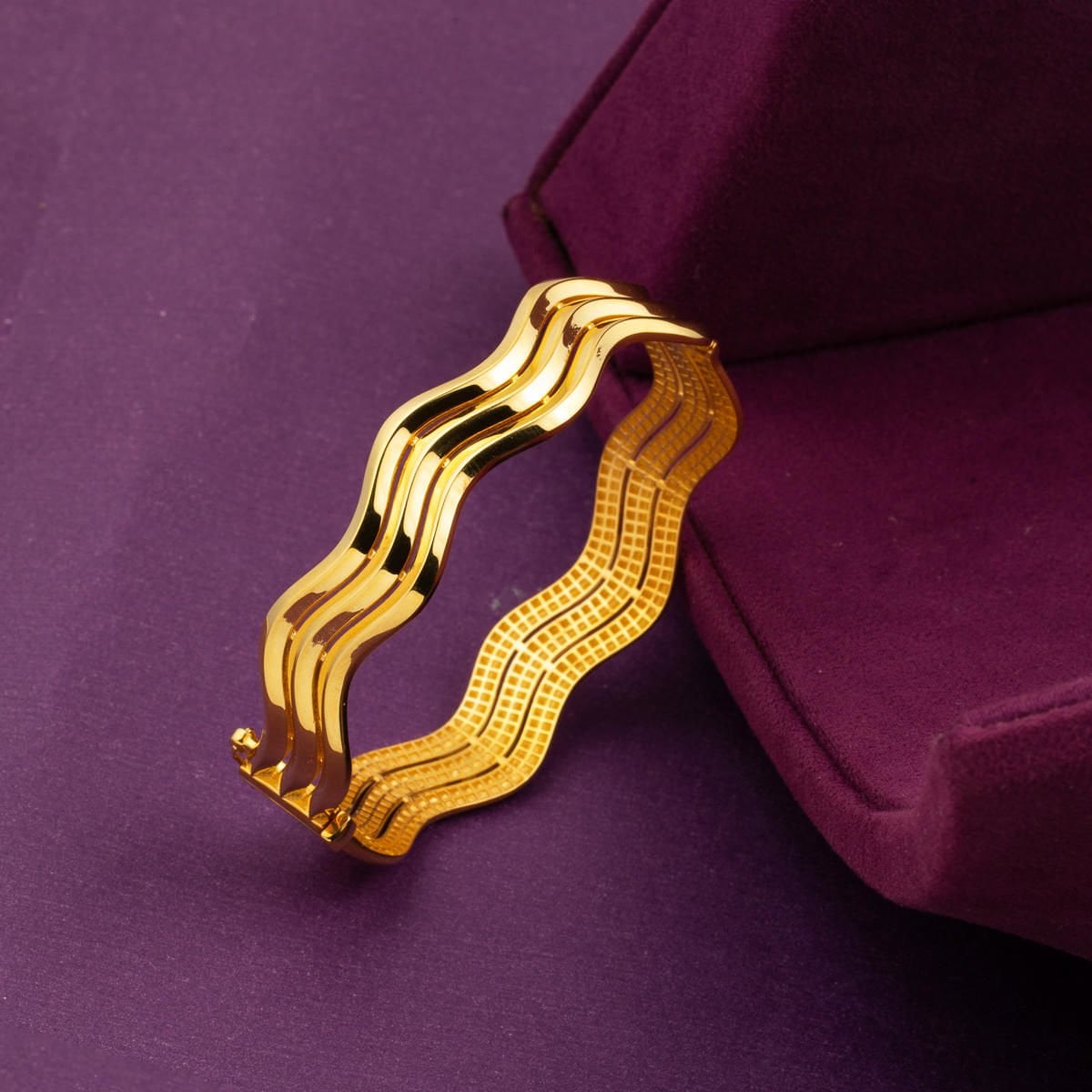 14K Yellow Gold Zigzag Ajda Hinged Cuff Bracelet