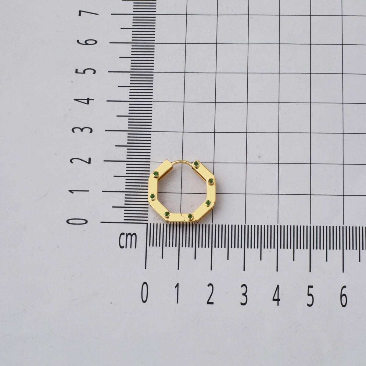 14K Yellow Gold Emerald Sparkle Cubic Zirconia Hoop Earrings