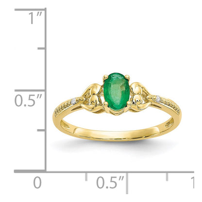 10K Yellow Gold Emerald and Real Diamond Ring