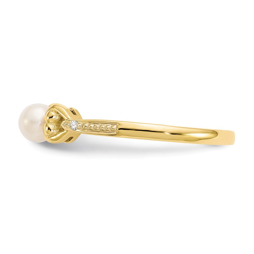 10K Yellow Gold FW Cultured Pearl and Real Diamond Ring