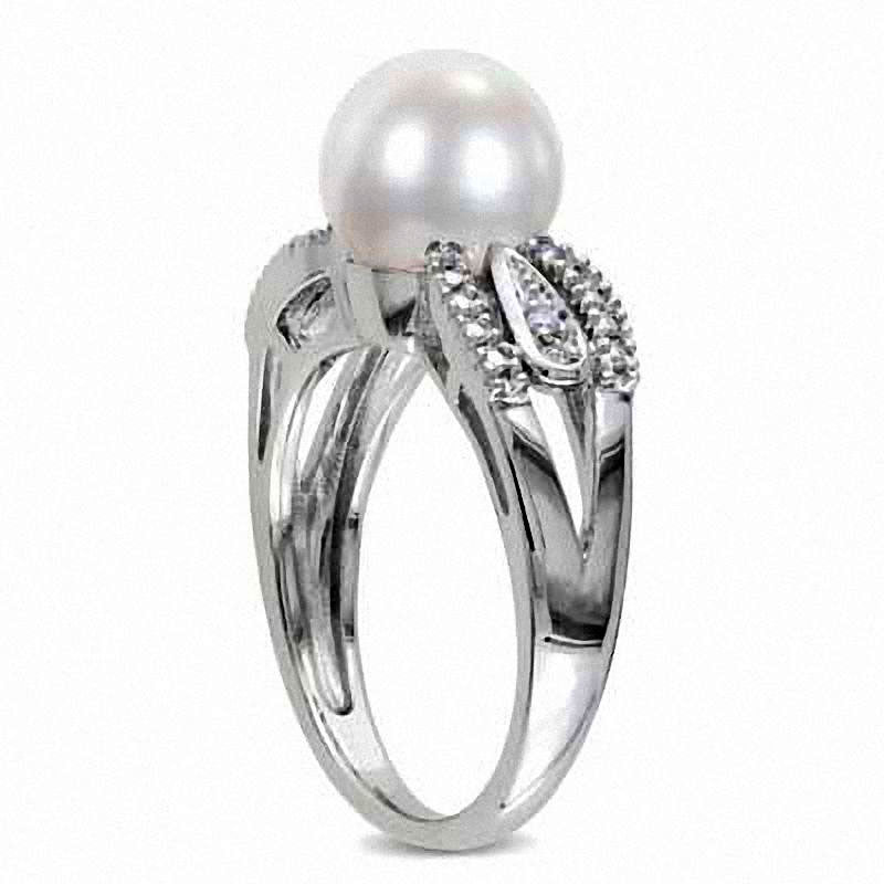 9.0 - 9.5mm Cultured Freshwater Pearl and 0.05 CT. T.W. Natural Diamond Ring in Sterling Silver