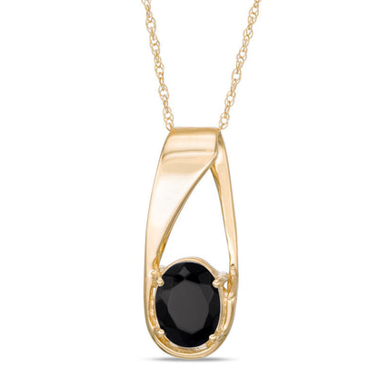 Oval Onyx Pendant in 10K Yellow Gold
