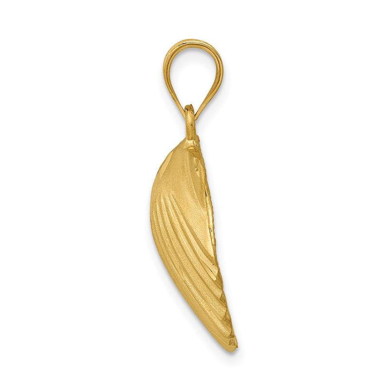 14k Yellow Gold Seashell Pendant