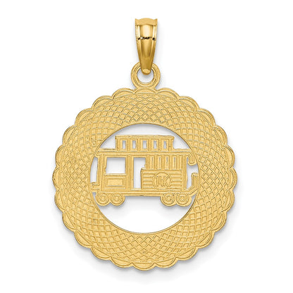 14k Yellow Gold GATLINBURG TENNESSEE w/Trolley Car in Circle Charm